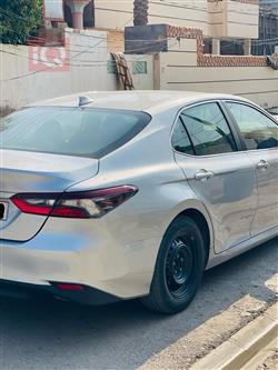 تۆیۆتا کامری